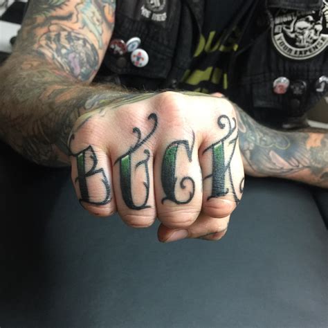 knuckle tattoo phrases|120+ Best Knuckle Tattoo Ideas for Tattoo Lovers。